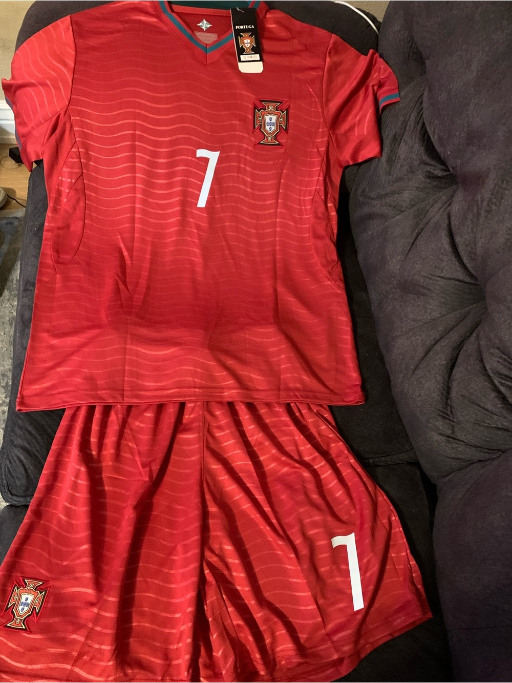 Portugal Cristiano Ronaldo #7
Soccer Jersey & Shorts Set 
Men's Size Extra Large